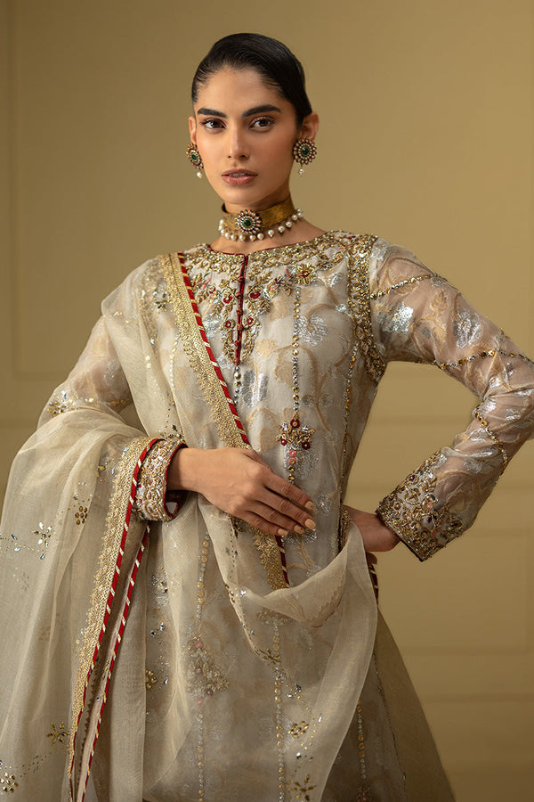 Sana Abbas | Suvi Wedding Formals | GIA