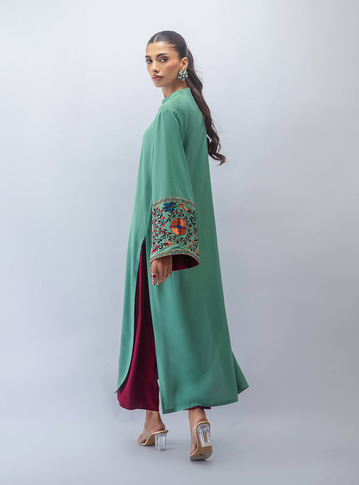 Zainab Chottani | Aara Moonsoon Edit | Mint Escape