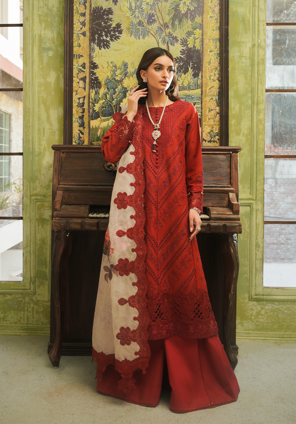 Zarqash | Tresor Luxury Lawn 24 | ZQT 007 ROSALINE - Maria Faisal