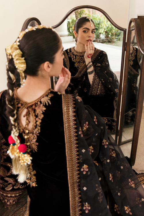 UF-253 – authentic Pakistani dress from the Velvet 25 collection for women in the UK