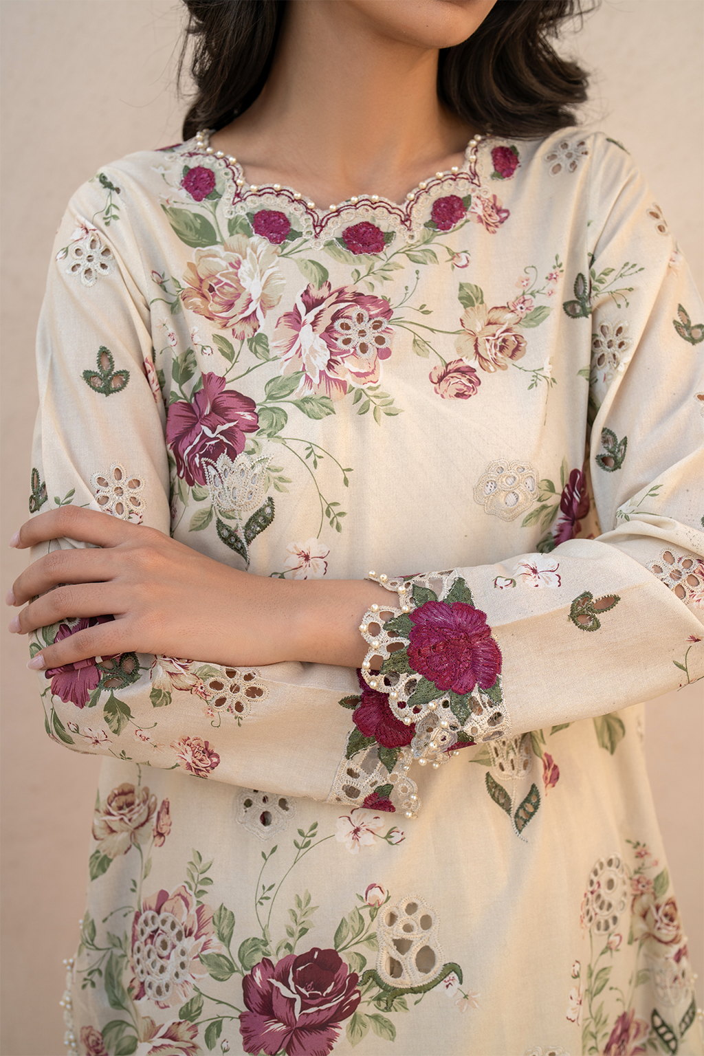 Iznik | Festive Lawn 25 | EFL-05 by Maria Faisal - Registered Vendor of : Iznik - type : Ladies Clothes - 100% original wedding dresses