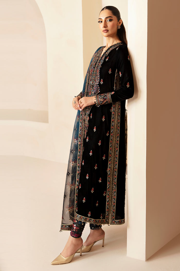 Jazmin | Velvet Edit 24 | VF-2028 - Ladies Clothes - Maria Faisal