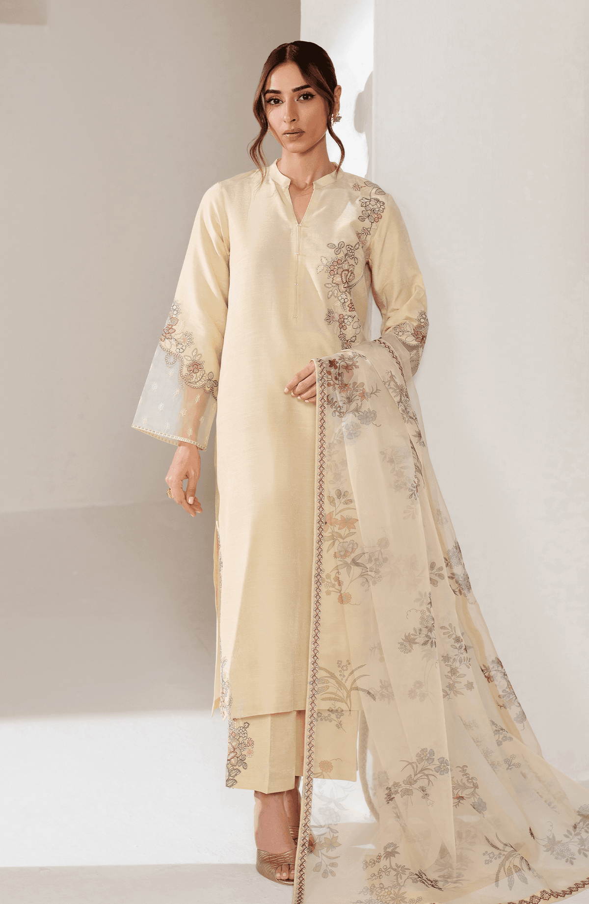 Seran | Eid Luxe Pret 25 | LENCI by Maria Faisal - Registered Vendor of : Seran - type : Ladies Clothes - 100% original wedding dresses