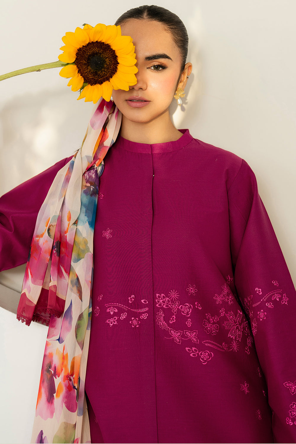 Farasha | Thread Lines Embroidered | Fuchsia Fern