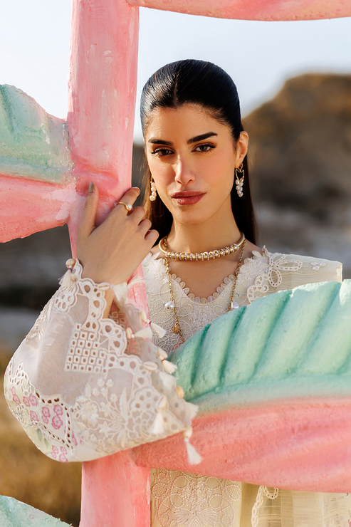 Emaan adeel | Sunlit Groove Luxury Lawn 26 | BLOSSOM BEAT - Luxury Dress - available at Maria Faisal in UK and USA.