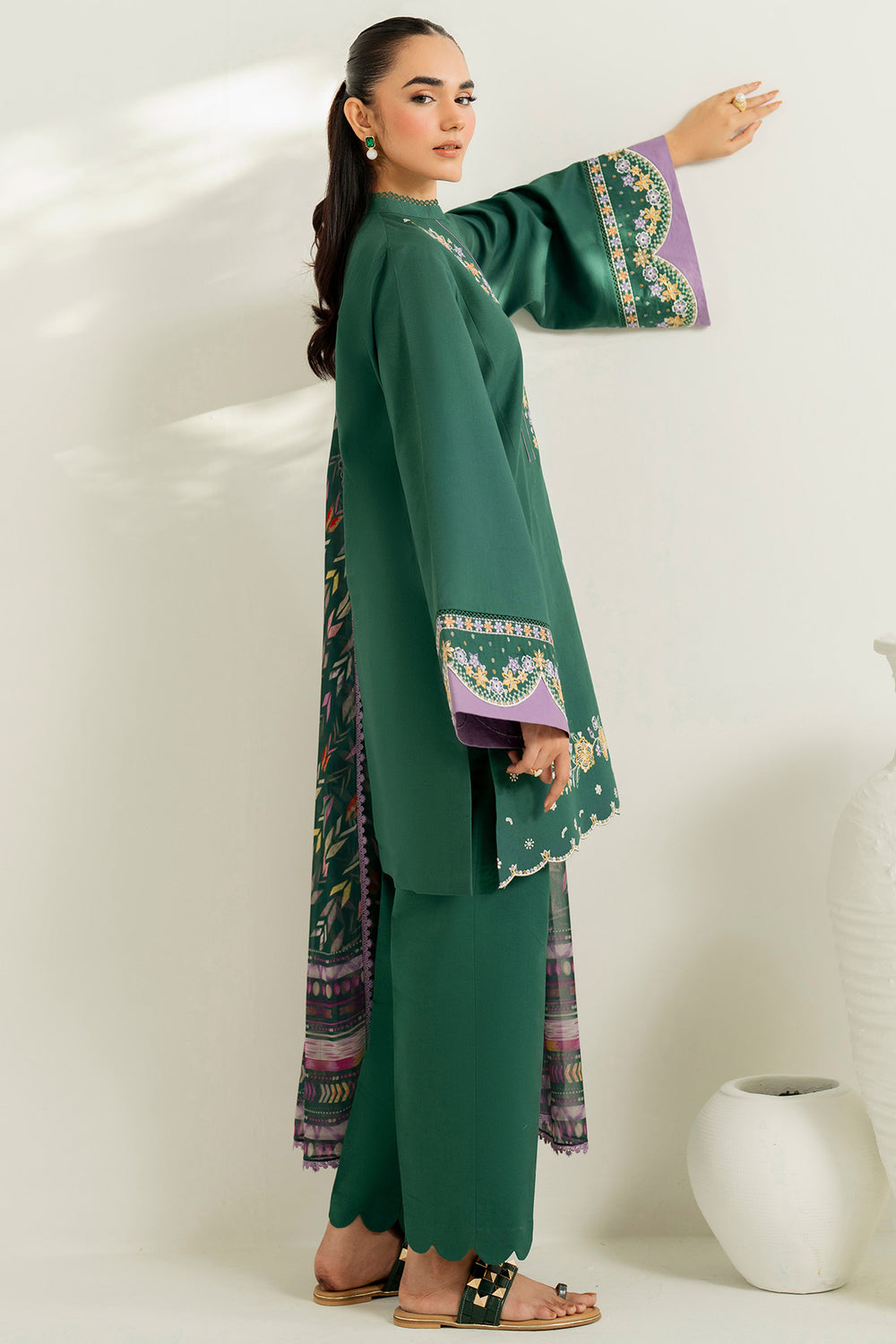 Farasha | Thread Lines Embroidered | Deep Pine