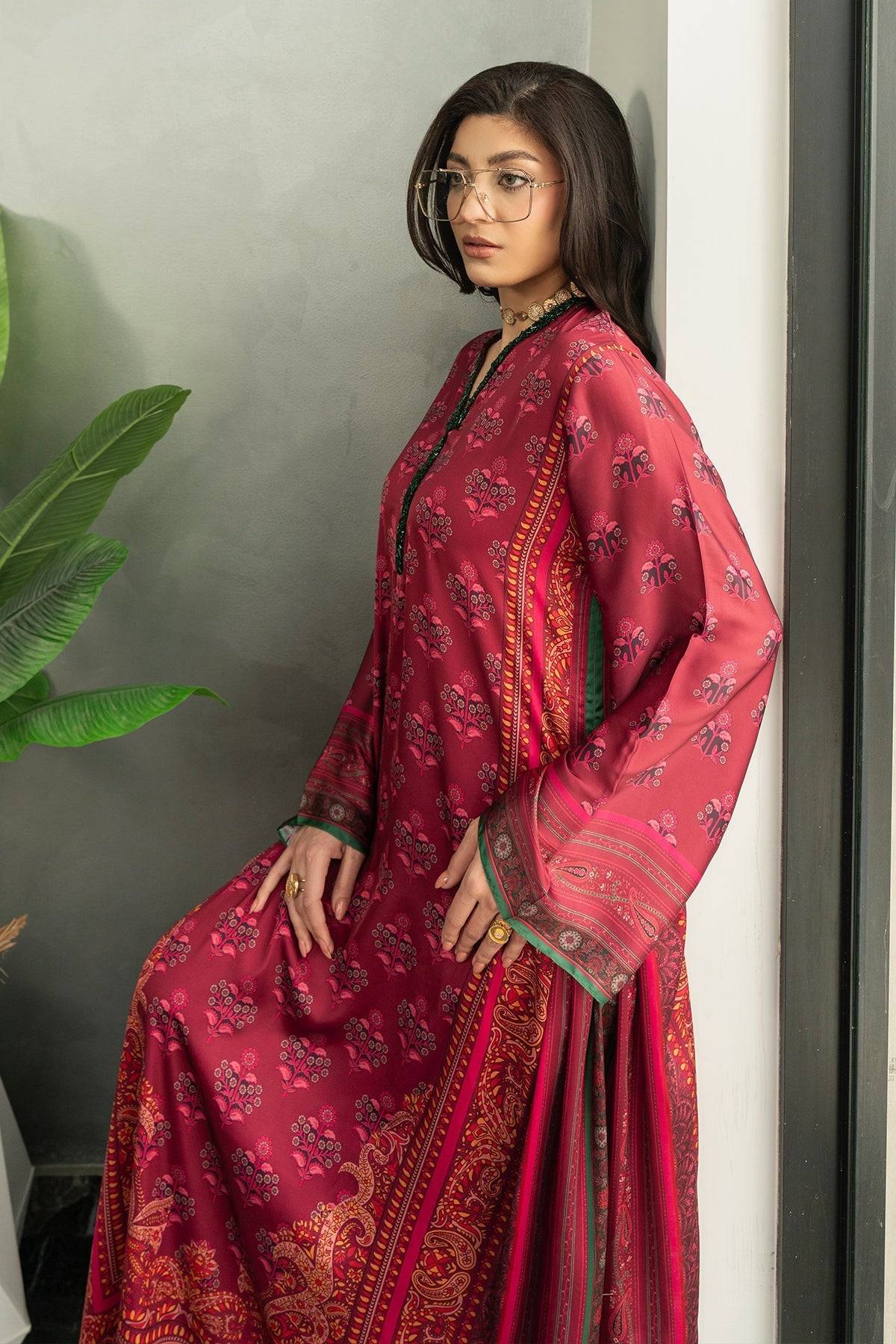 Erum Khan | Eid Edit 25 | Berry Babe by Maria Faisal - Registered Vendor of : Erum Khan - type : Ladies Clothes - 100% original wedding dresses