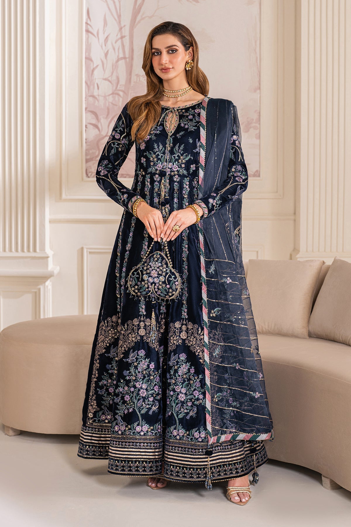 Baroque | Jahanara Luxury Velvet 24 | UF-751 - Designer Dress with Intricate embroidery and embellishments. Shop elegent wedding dress at Maria Faisal.