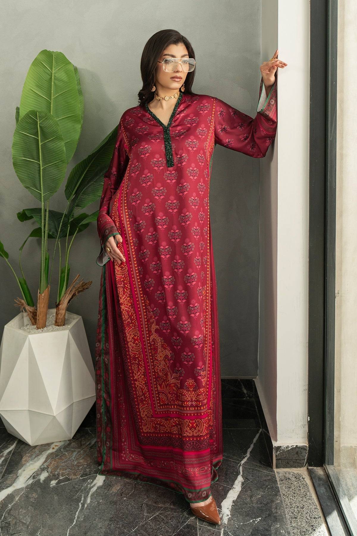 Erum Khan | Eid Edit 25 | Berry Babe by Maria Faisal - Registered Vendor of : Erum Khan - type : Ladies Clothes - 100% original wedding dresses