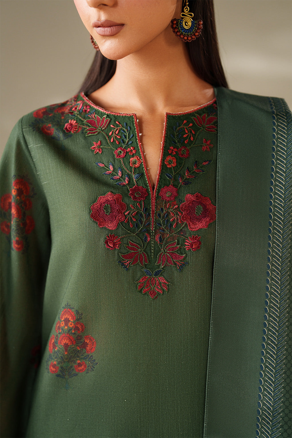 Iznik | Winter Chapter 25 | UE-561 Printed Khaddar - Casual Dress - available at Maria Faisal in UK and USA.