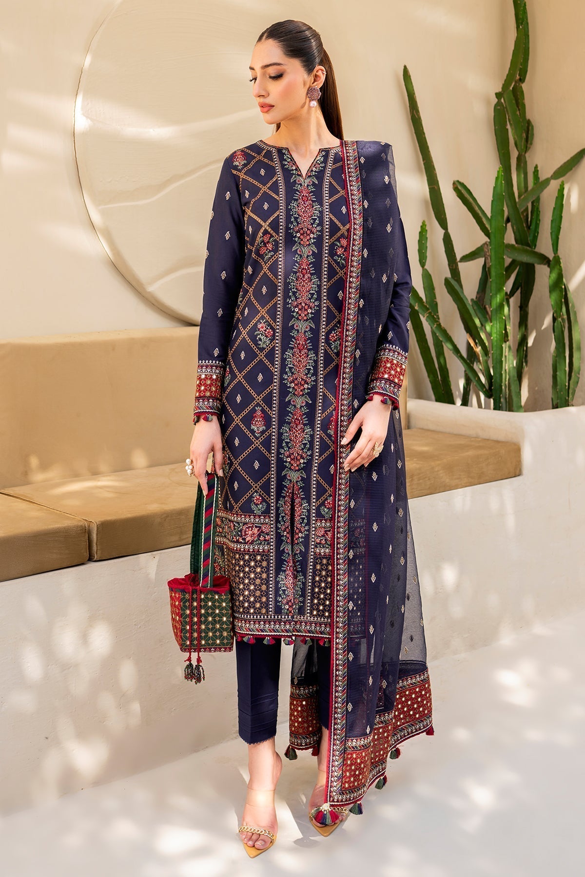 Jazmin | Irish Lawn SS 24 | D6 - Maria Faisal. 