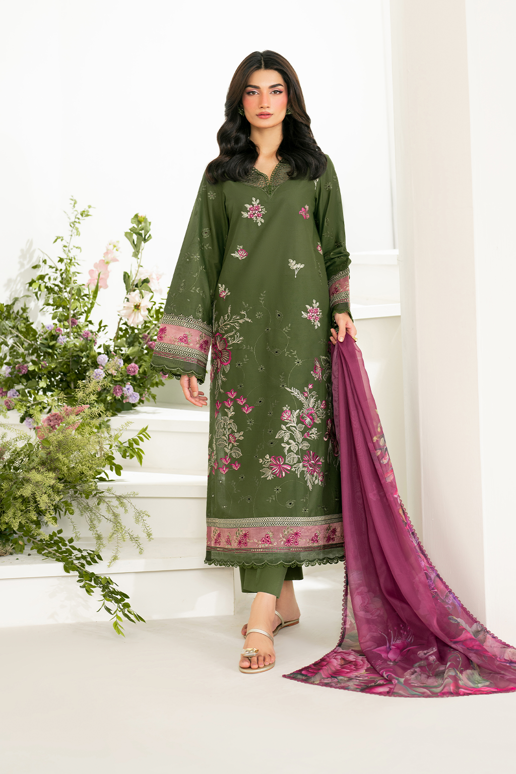 Iznik | Festive Edition | IFE-02 by Maria Faisal - Registered Vendor of : Iznik - type : Ladies Clothes - 100% original wedding dresses