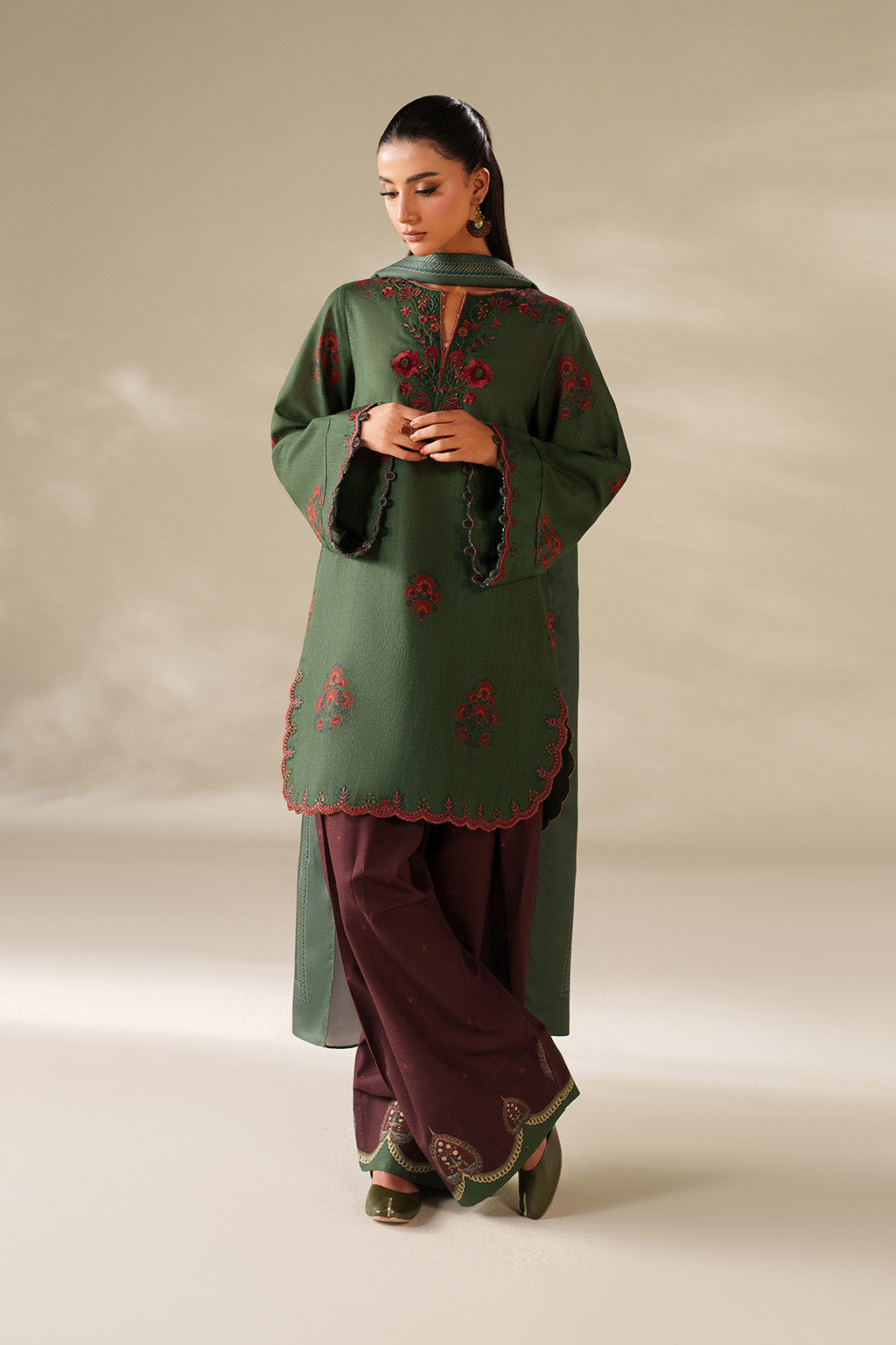 Iznik | Winter Chapter 25 | UE-561 Printed Khaddar - Casual Dress - available at Maria Faisal in UK and USA.