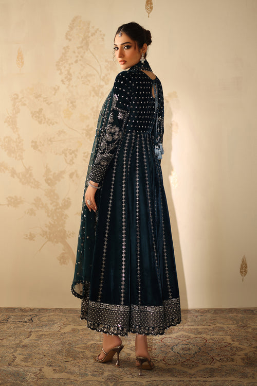 UF-4318 – authentic Pakistani dress from the Velvet 25 collection for women in the UK