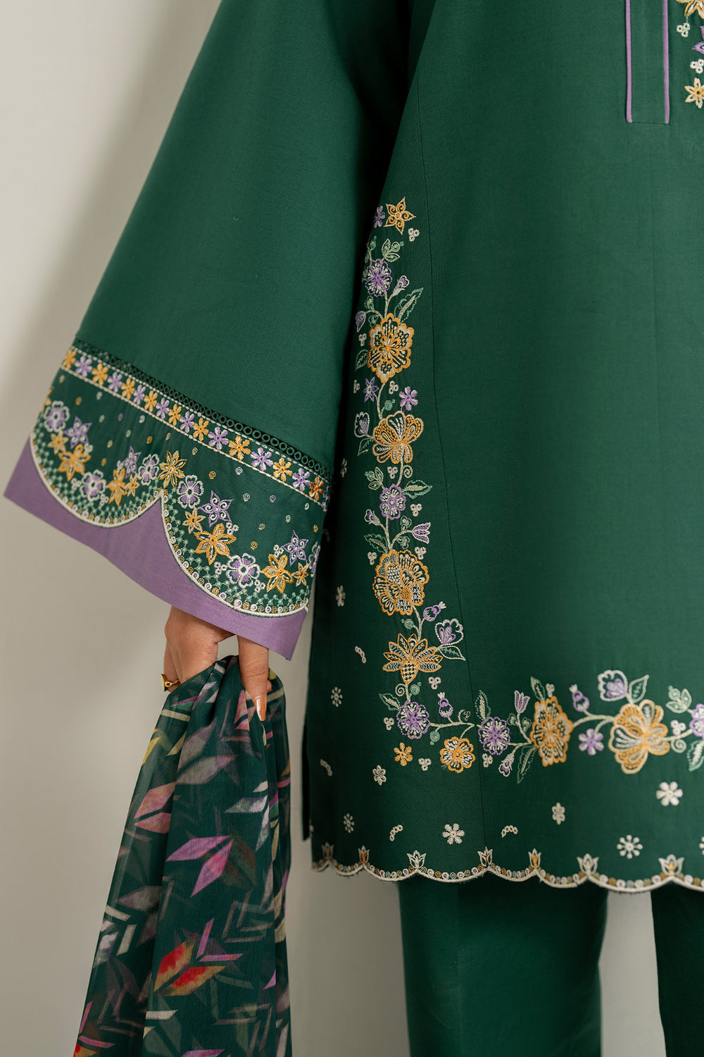 Farasha | Thread Lines Embroidered | Deep Pine