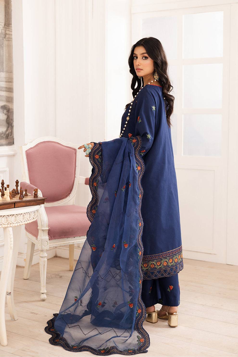 Maryum N Maria | Mira Luxury Lawn | PARESTOO - FS50109 by Maria Faisal - Registered Vendor of : Maryum N Maria - type : Ladies Clothes - 100% original wedding dresses