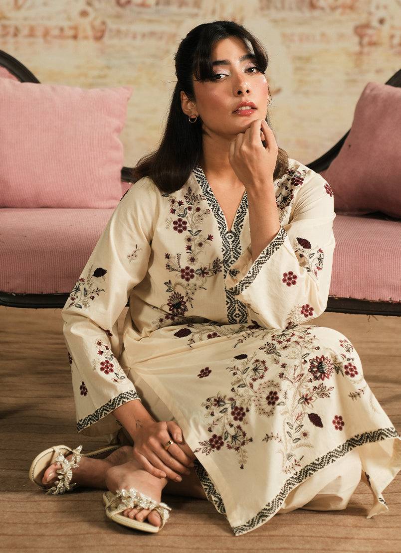 Image | Spring the Tea | ICSE-214207-12523 by Maria Faisal - Registered Vendor of : Image - type : Ladies Clothes - 100% original wedding dresses