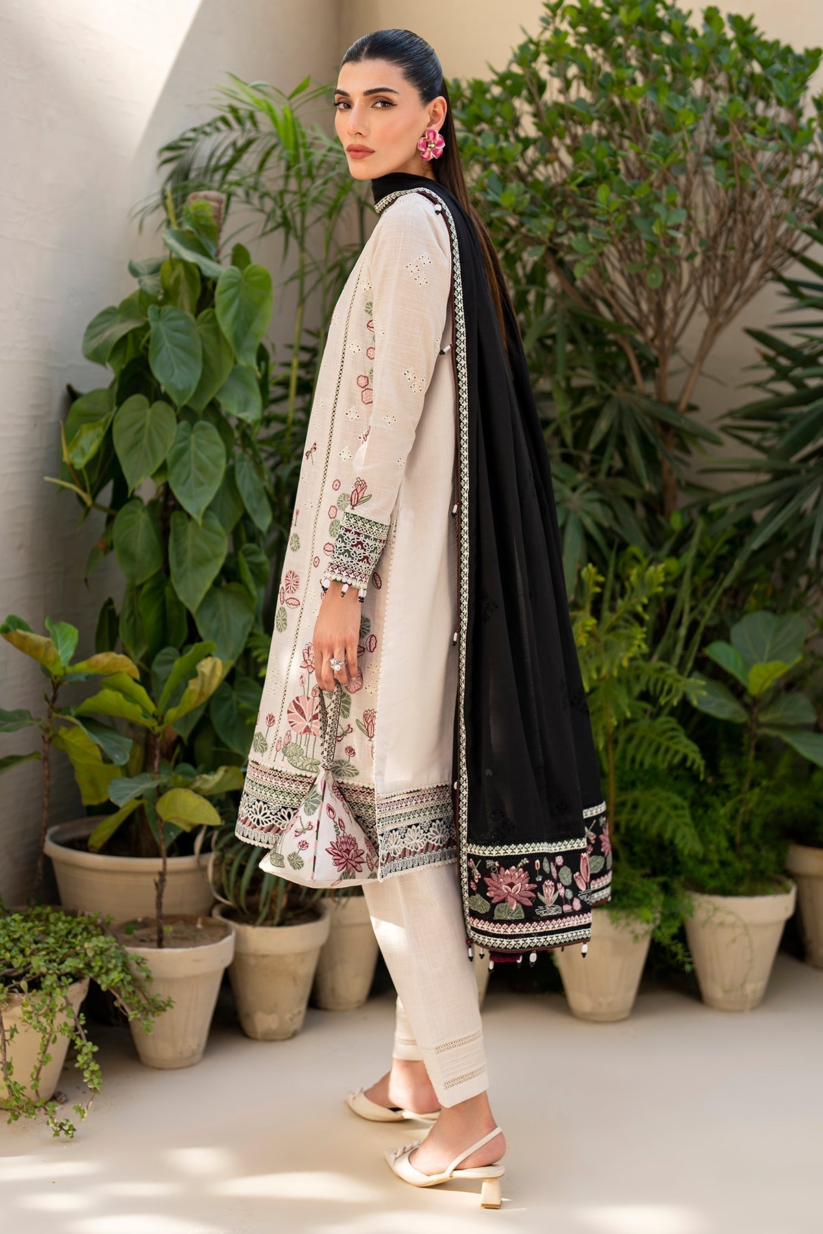 Jazmin | Irish Lawn SS 24 | D8 - Maria Faisal.