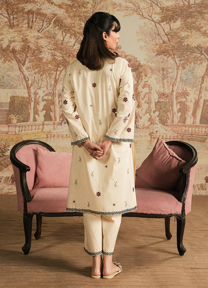 Image | Spring the Tea | ICSE-214207-12523 by Maria Faisal - Registered Vendor of : Image - type : Ladies Clothes - 100% original wedding dresses
