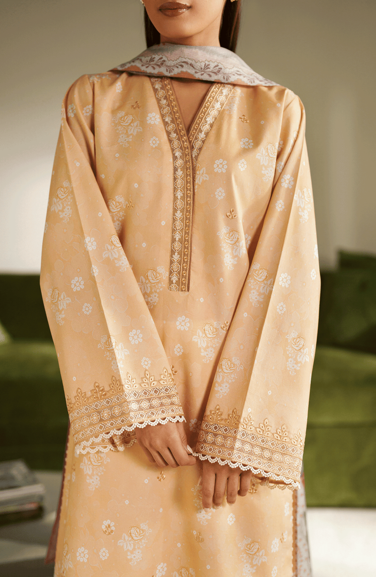 Seran | Ilara Cambric | SOLARIA - Ladies Clothes - Maria Faisal