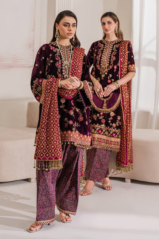 Baroque | Jahanara Luxury Velvet 24 | UF-752 - Designer Dress with Intricate embroidery and embellishments. Shop elegent wedding dress at Maria Faisal.