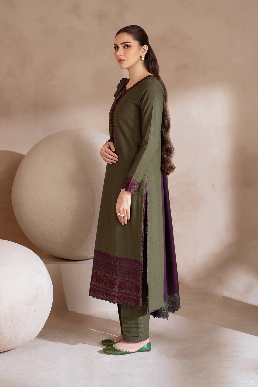 Iznik | Exclusive Winter | UE-373 - Ladies Clothes - Maria Faisal