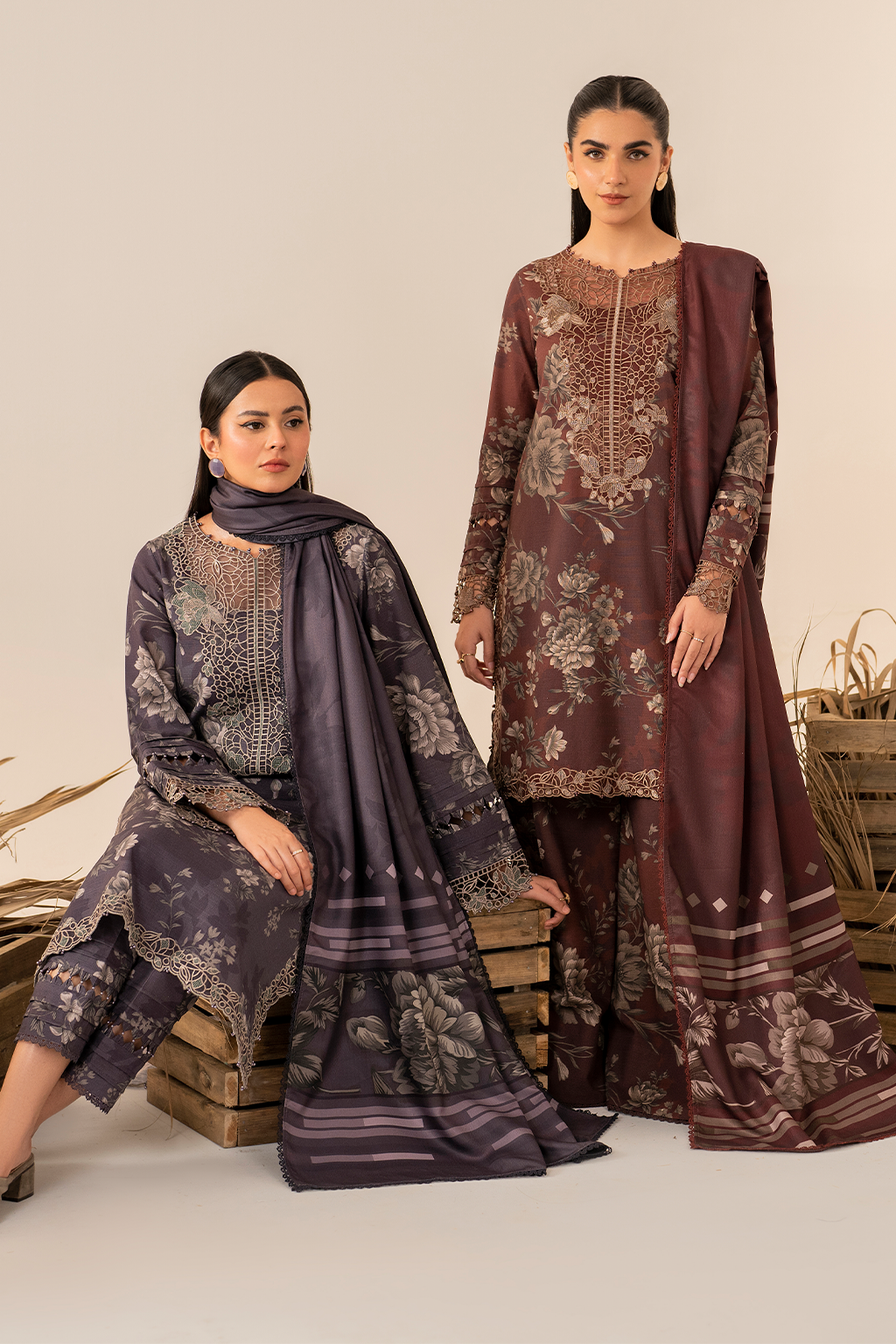 Iznik | Exclusive Winter | UE-350 - Ladies Clothes - Maria Faisal