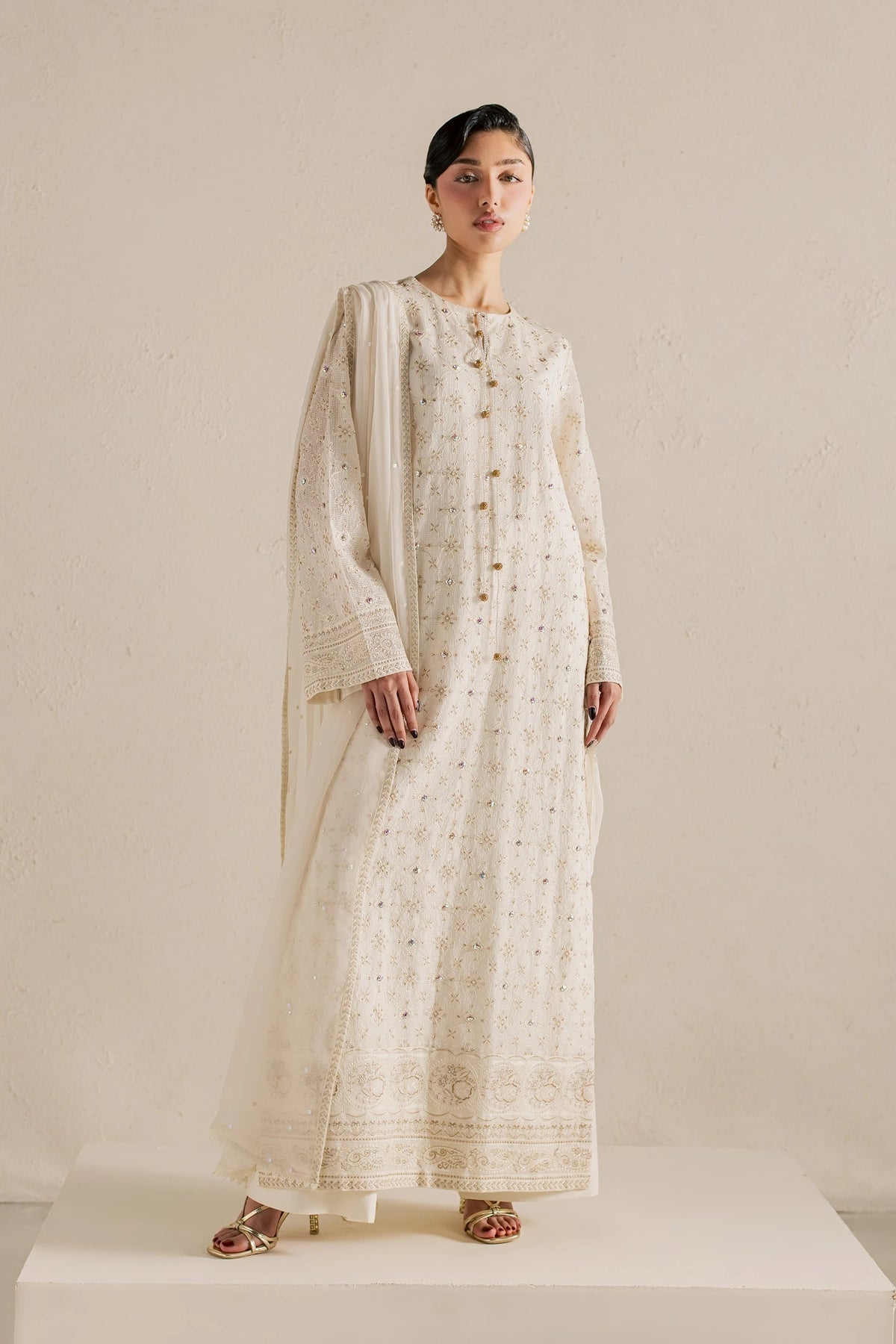 Vanya | Meraki Formals | FF-91 - Formal Dress - available at Maria Faisal in UK and USA.