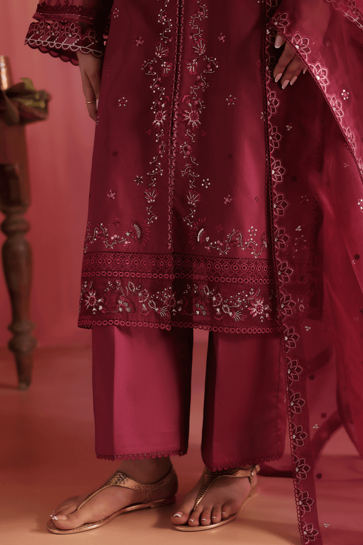 Seran | Nayab Eid Lawn | MEHER by Maria Faisal - Registered Vendor of : Seran - type : Ladies Clothes - 100% original wedding dresses