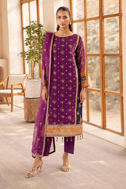 Emaan Adeel | Noore Festive Formals | NAYERA by Maria Faisal - Registered Vendor of : Emaan Adeel - type : Ladies Clothes - 100% original wedding dresses