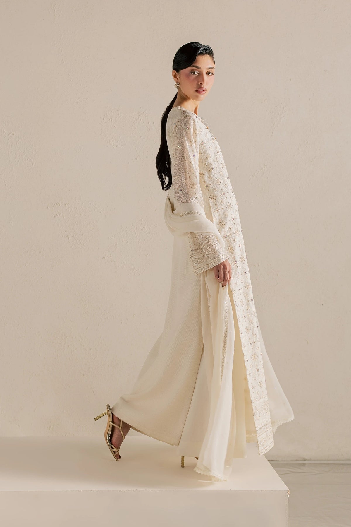 Vanya | Meraki Formals | FF-91 - Formal Dress - available at Maria Faisal in UK and USA.