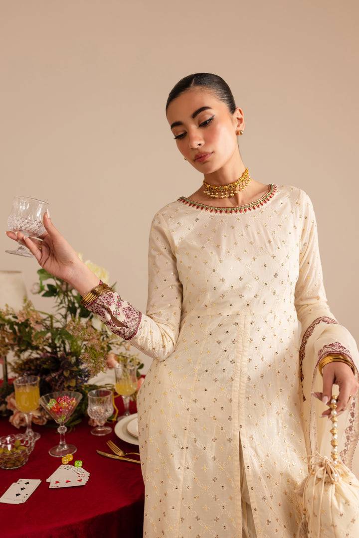 Batik | Reception Luxe Edit | Sufaid by Maria Faisal - Registered Vendor of : Batik - type : Ladies Clothes - 100% original wedding dresses