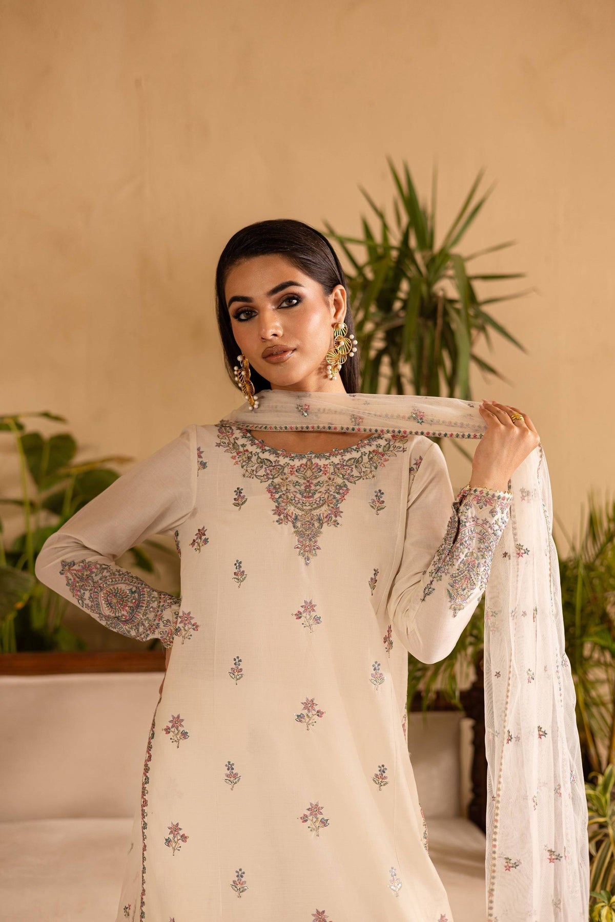 Batik | Nyra Embroidered Summer Solids | White Dove by Maria Faisal - Registered Vendor of : Batik - type : Ladies Clothes - 100% original wedding dresses