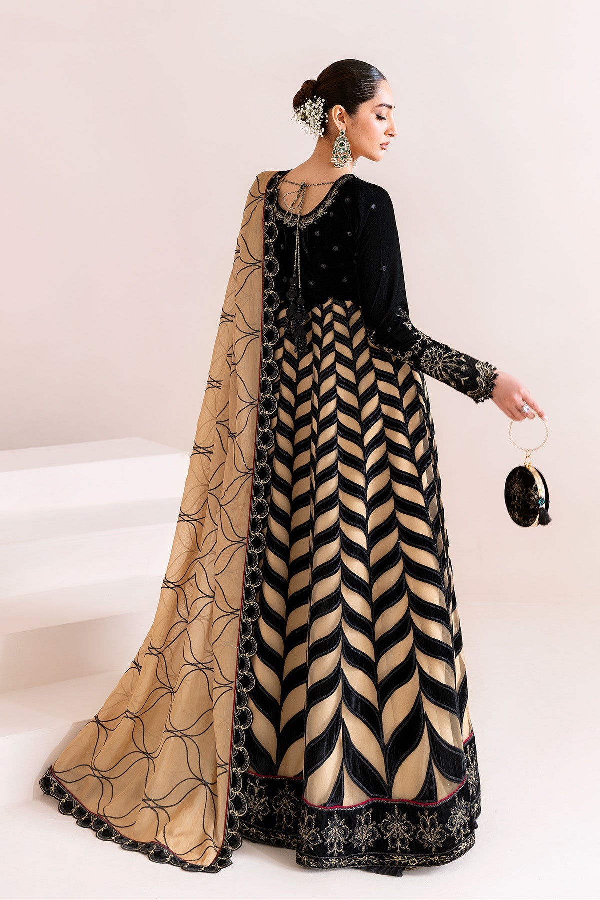 Noor Jahan – authentic Pakistani dress from the Makhmal Luxury Velvet Edit collection for women in the UK