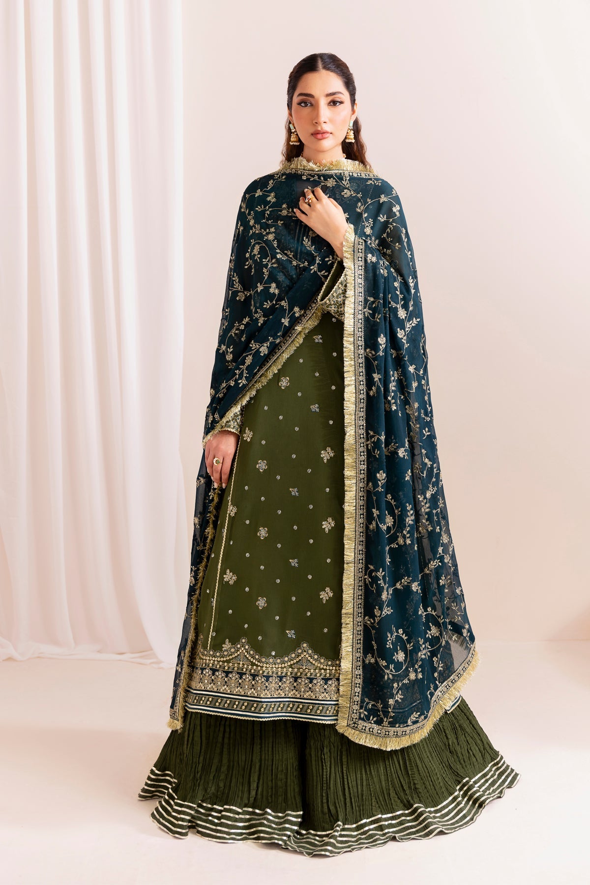 MAHVASH – authentic Pakistani dress from the Luxury Formals 25 collection for women in the UK
