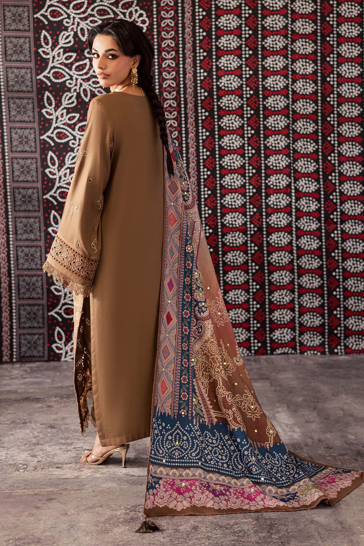 NE-205 – authentic Pakistani dress from the Bazaar Luxe 25 collection for women in the UK