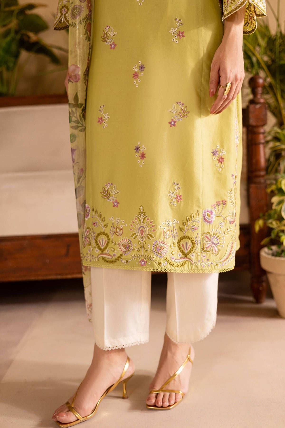 Batik | Nyra Embroidered Summer Solids | Apple Pie by Maria Faisal - Registered Vendor of : Batik - type : Ladies Clothes - 100% original wedding dresses