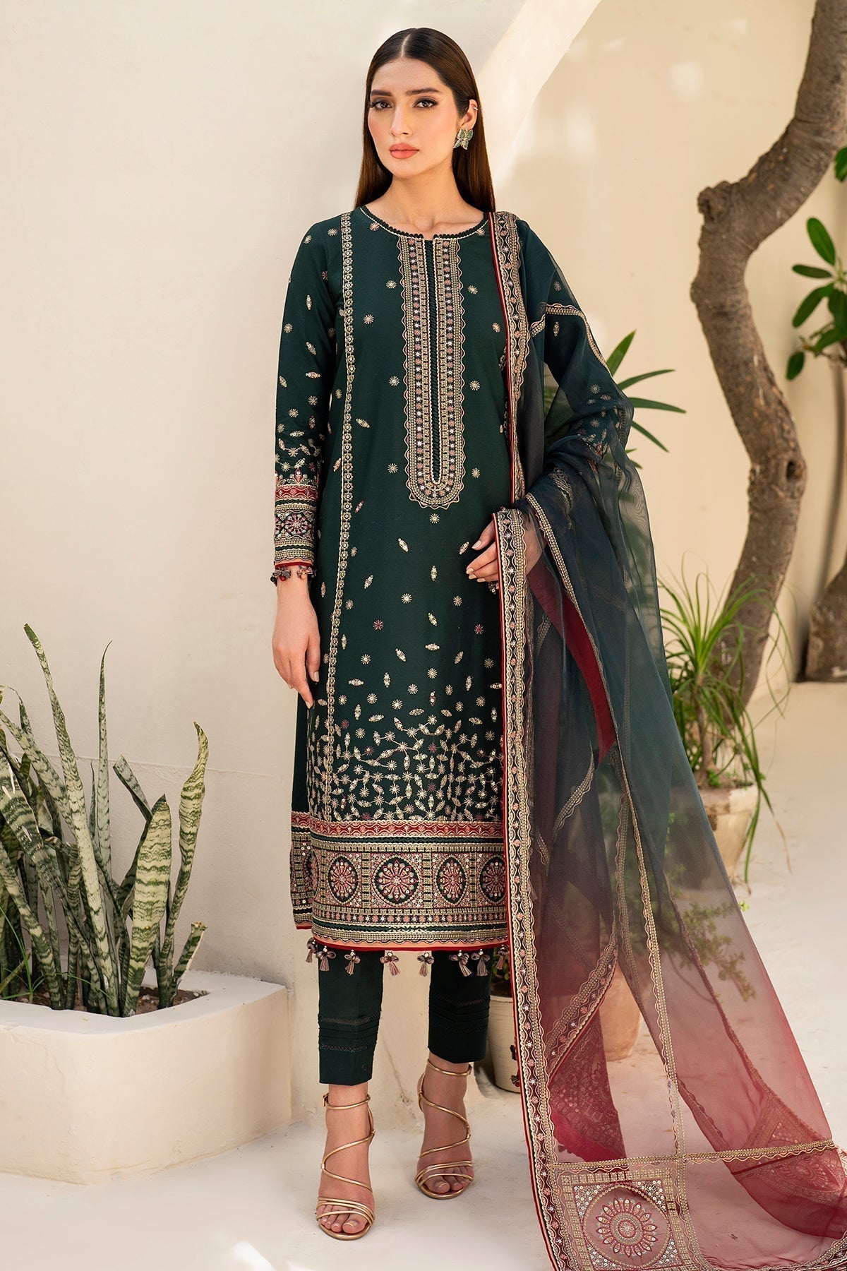 Jazmin | Irish Lawn SS 24 | D9 - Maria Faisal. 