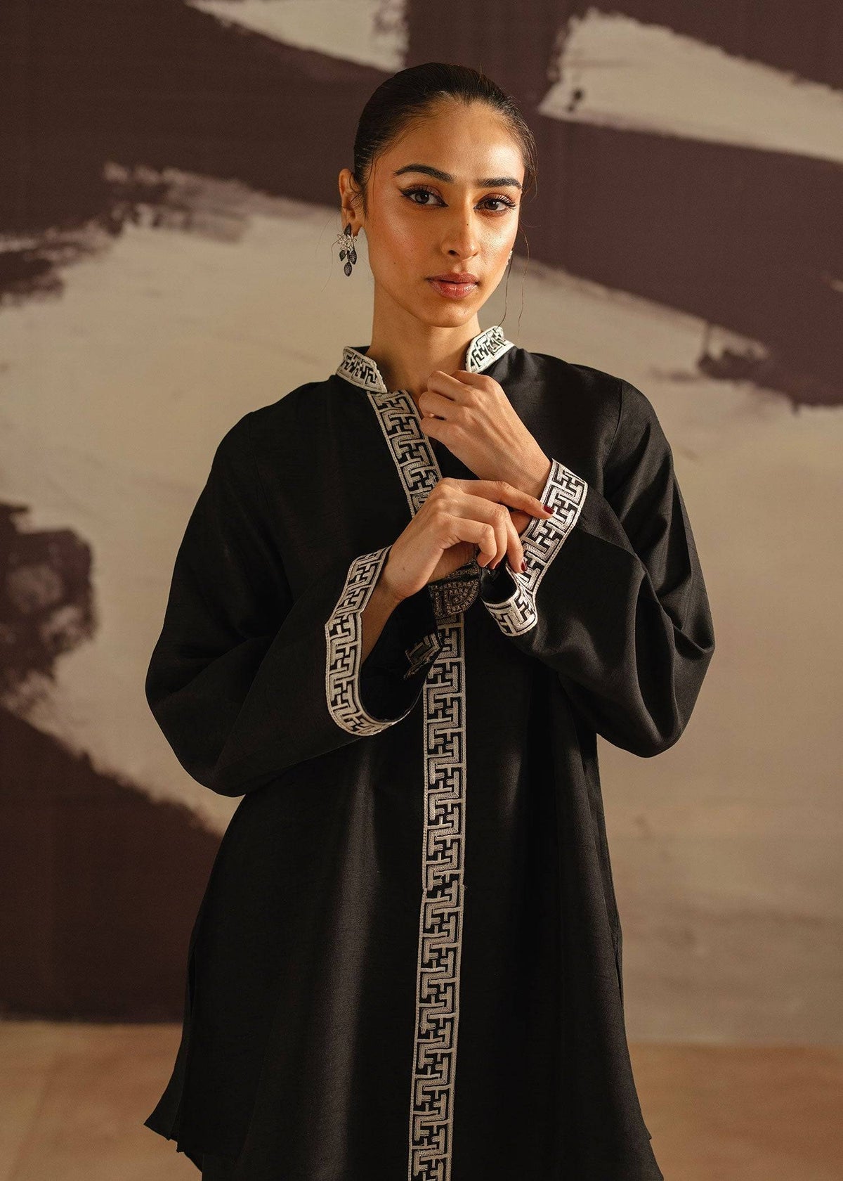 Mahgul | Eye of Cemal | Oriental Noir by Maria Faisal - Registered Vendor of : Mahgul - type : Ladies Clothes - 100% original wedding dresses