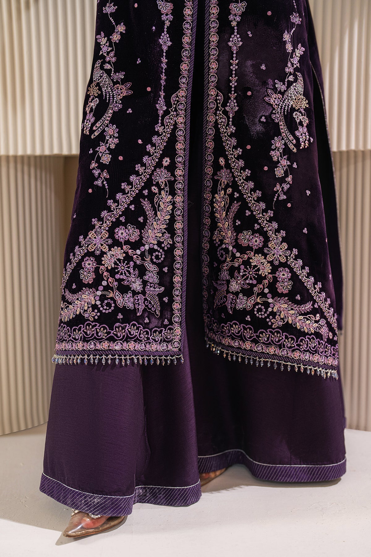 Baroque | Jahanara Luxury Velvet 24 | UF-757 - Designer Dress with Intricate embroidery and embellishments. Shop elegent wedding dress at Maria Faisal.