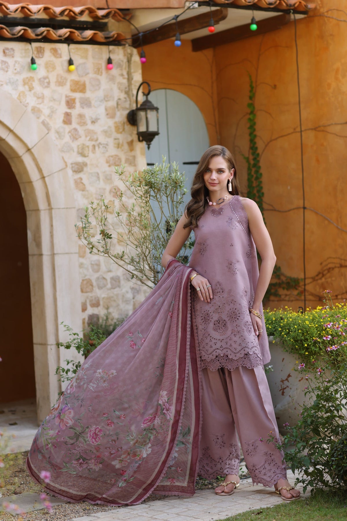 Noor by Saadia Asad | Luxe Chikankari 25 | D8-A by Maria Faisal - Registered Vendor of : Noor by Saadia Asad - type : Ladies Clothes - 100% original wedding dresses