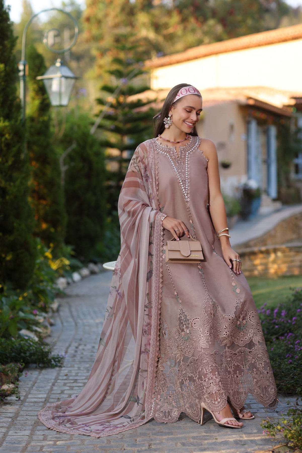Noor by Saadia Asad | Luxe Chikankari 25 | D6-B by Maria Faisal - Registered Vendor of : Noor by Saadia Asad - type : Ladies Clothes - 100% original wedding dresses