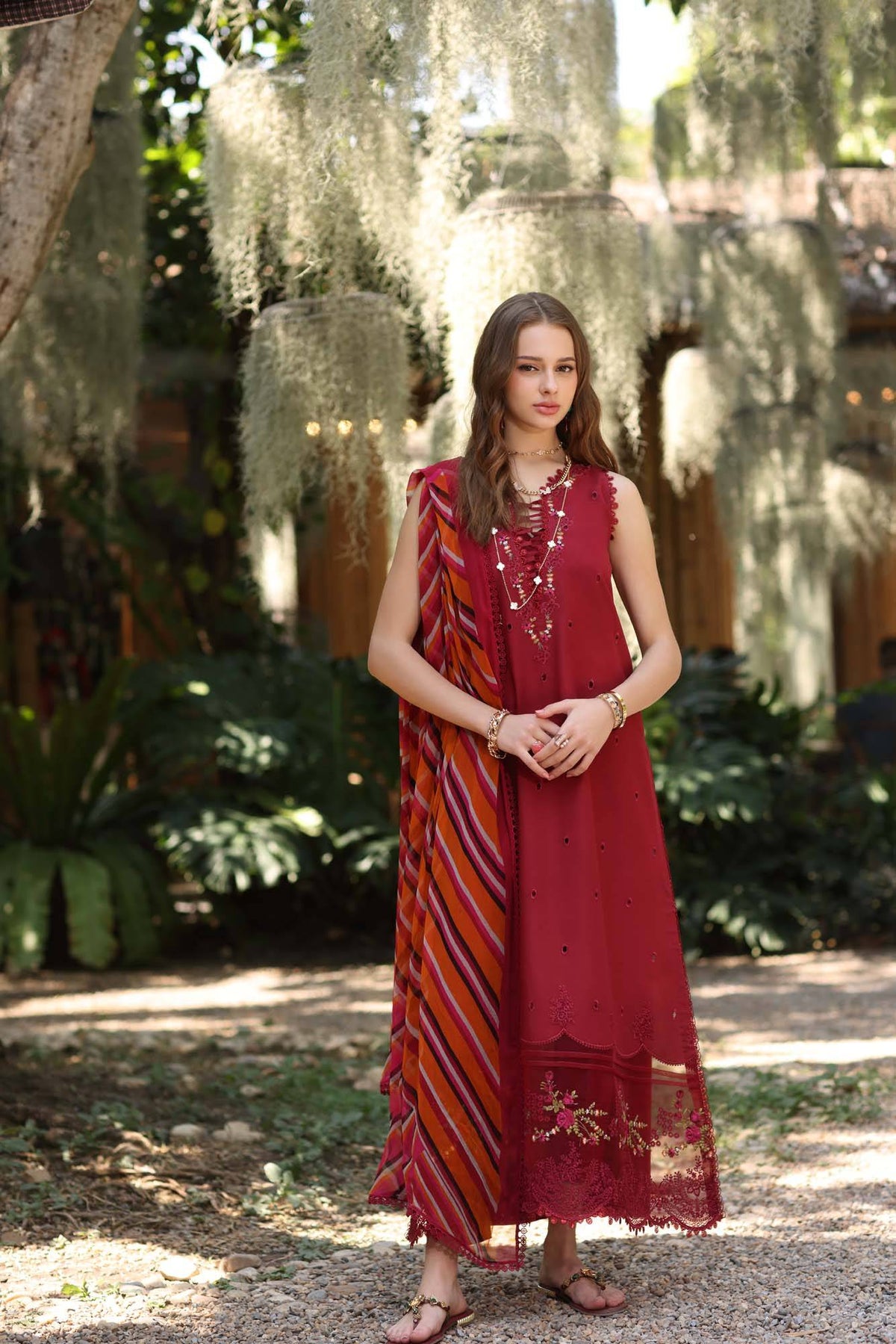 Noor by Saadia Asad | Eid Luxe Printedkari | D3-B by Maria Faisal - Registered Vendor of : Noor by Saadia Asad - type : Ladies Clothes - 100% original wedding dresses