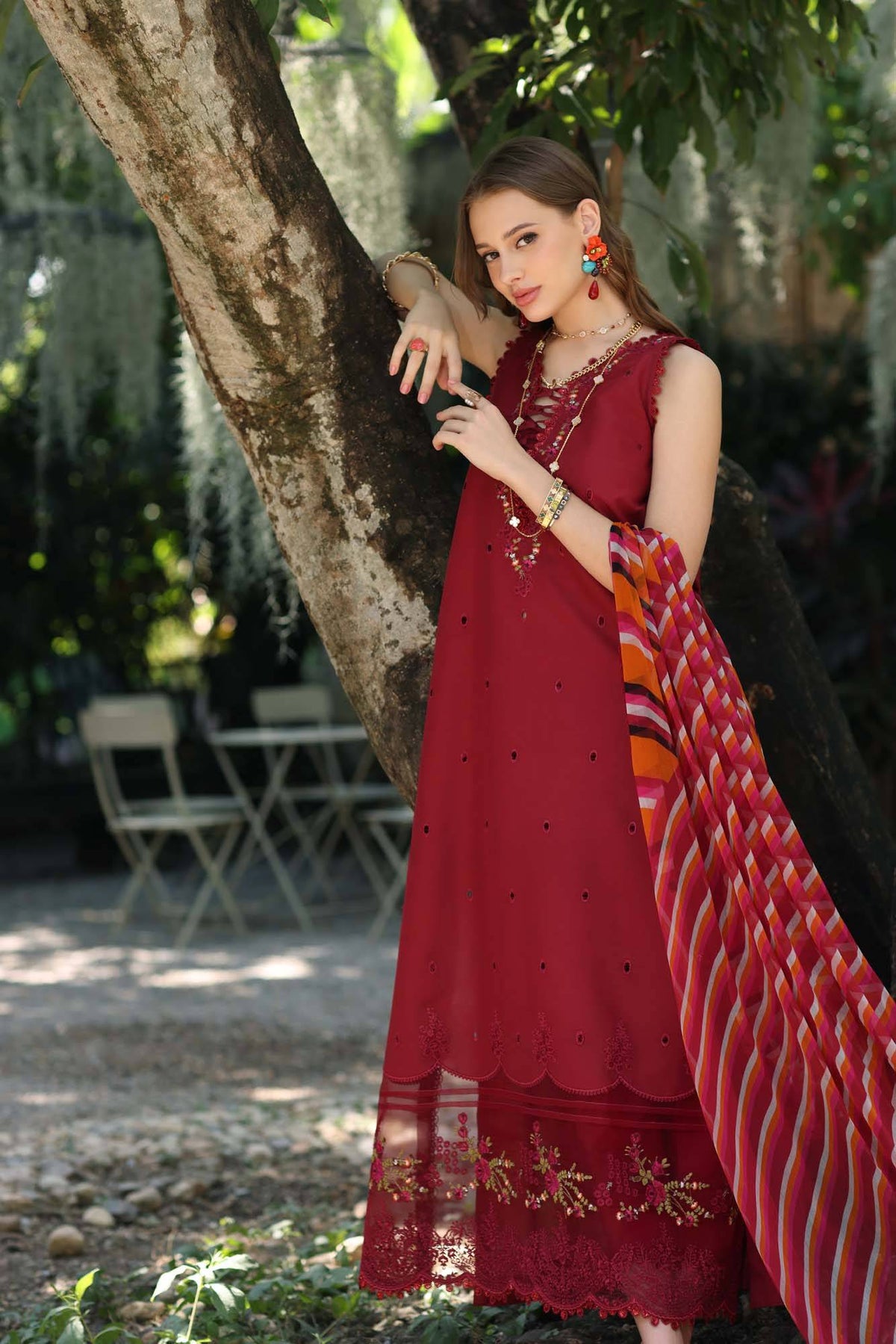 Noor by Saadia Asad | Eid Luxe Printedkari | D3-B by Maria Faisal - Registered Vendor of : Noor by Saadia Asad - type : Ladies Clothes - 100% original wedding dresses