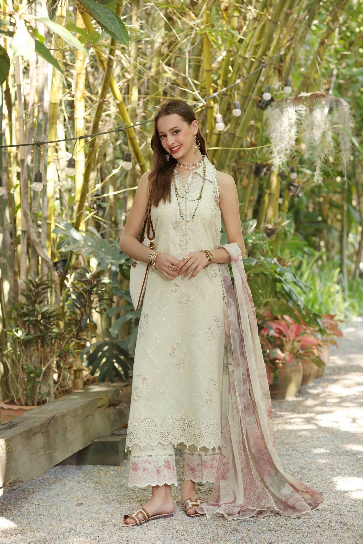 Noor by Saadia Asad | Eid Luxe Printedkari | D5-B by Maria Faisal - Registered Vendor of : Noor by Saadia Asad - type : Ladies Clothes - 100% original wedding dresses