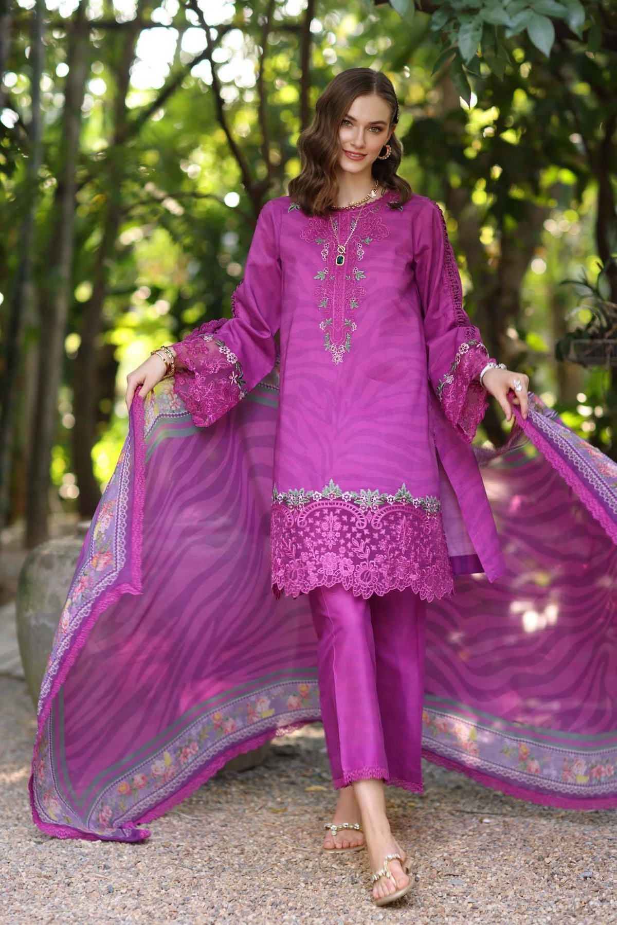 Noor by Saadia Asad | Eid Luxe Printedkari | D1-A by Maria Faisal - Registered Vendor of : Noor by Saadia Asad - type : Ladies Clothes - 100% original wedding dresses