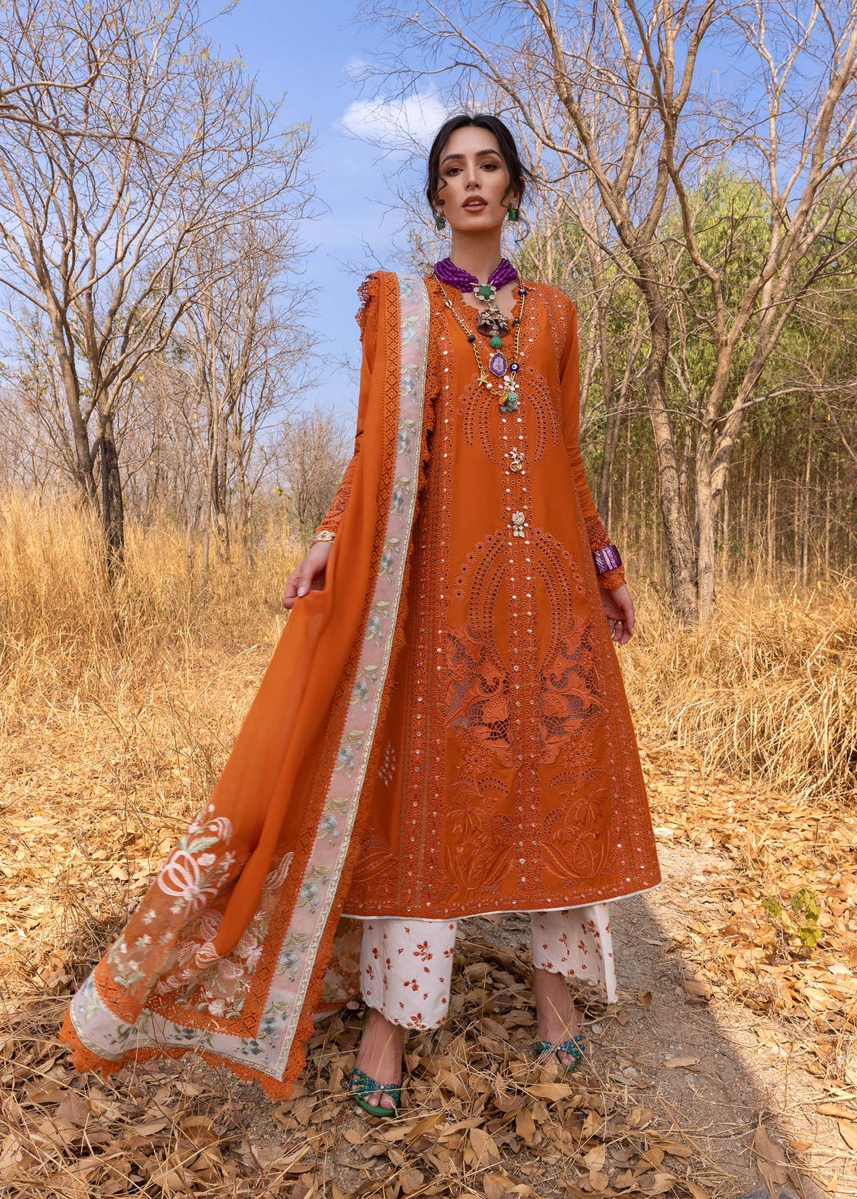 Saira Shakira | Luxury Lawn 25 | SHAMS-B by Maria Faisal - Registered Vendor of : Saira Shakira - type : Ladies Clothes - 100% original wedding dresses