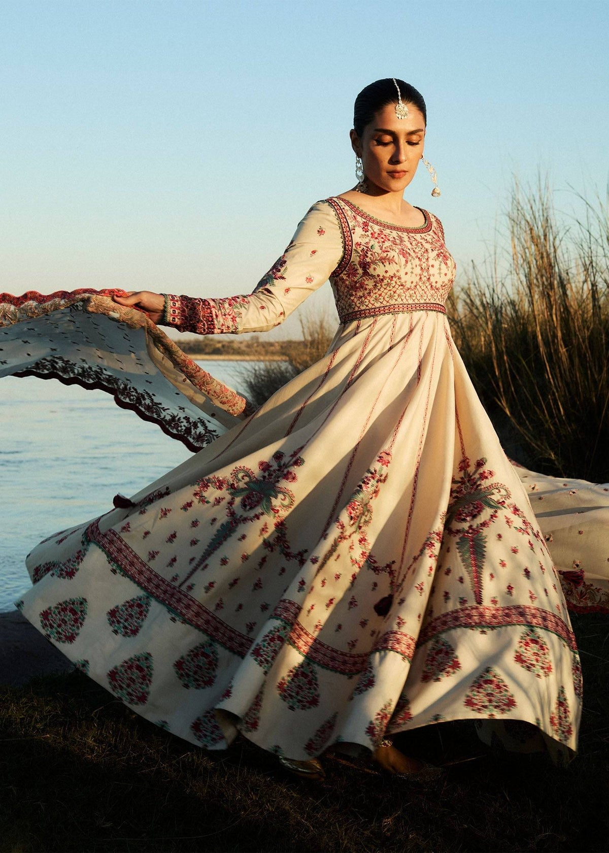 Hussain Rehar | Surkh Eid Pret’25 | Naqsh by Maria Faisal - Registered Vendor of : Hussain Rehar - type : ladies Clothes - 100% original wedding dresses