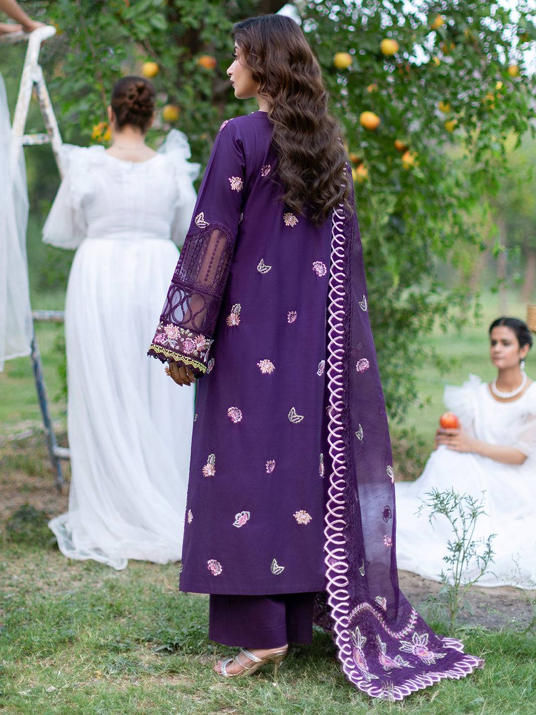 Mahnur | Sophie Luxury Lawn 25 | Ayra by Maria Faisal - Registered Vendor of : Mahnur - type : Ladies Clothes - 100% original wedding dresses