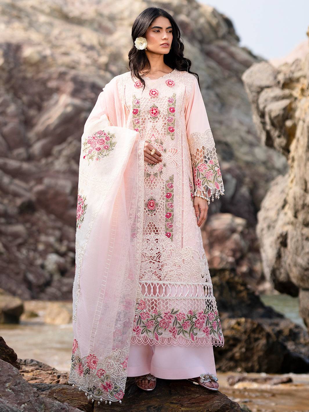 Mahnur | Sirena Luxury Lawn 25 | Azalea by Maria Faisal - Registered Vendor of : Mahnur - type : Ladies Clothes - 100% original wedding dresses